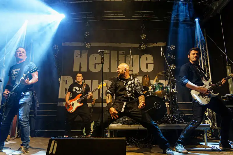 Onkelz Tribute Band Heilige Bruehder beim Heidebeben Festival 2025